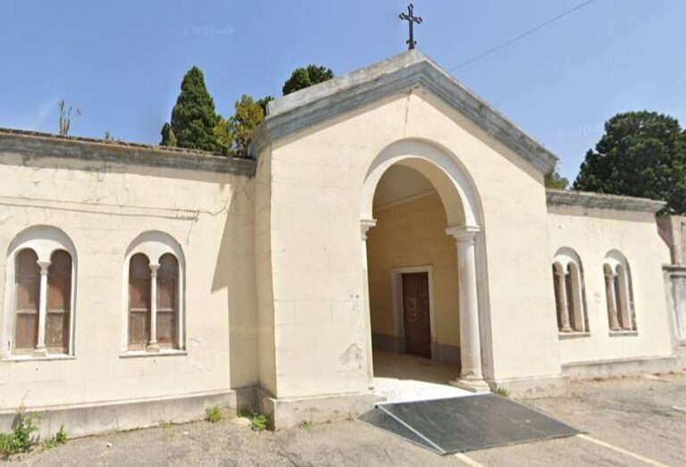 Villa San Giovanni, cimiteri aperti solo di mattina nel periodo estivo. Ecco gli orari